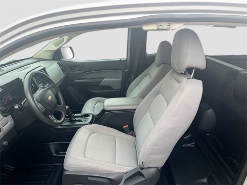 Used 2018 Chevrolet Colorado W/T image 20