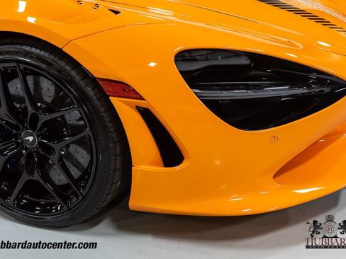 Used 2024 McLaren 750S Spider image 38