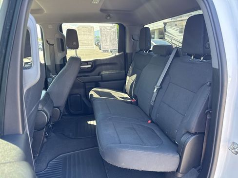 Used 2019 Chevrolet Silverado 1500 Custom Trail Boss w/ Custom Convenience Package AWD/4WD image 11