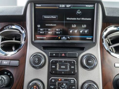 Used 2014 Ford F250 Lariat w/ Lariat Interior Package AWD/4WD image 17