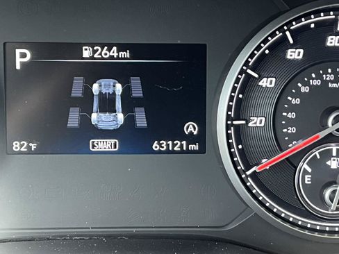 Used 2023 Hyundai Santa Fe SE AWD/4WD image 5