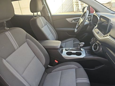 Used 2024 Chevrolet Blazer LT w/ Convenience Package FWD image 10