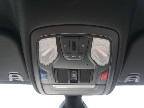 Used 2021 RAM 1500 Big Horn image 24