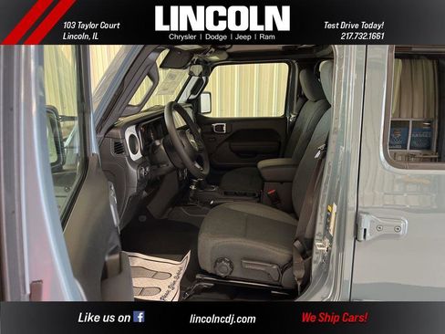 New 2025 Jeep Gladiator Sport AWD/4WD image 11