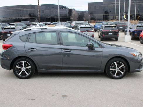 Used 2023 Subaru Impreza Premium image 4