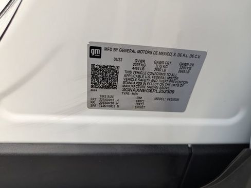 Used 2023 Chevrolet Equinox Premier FWD image 30