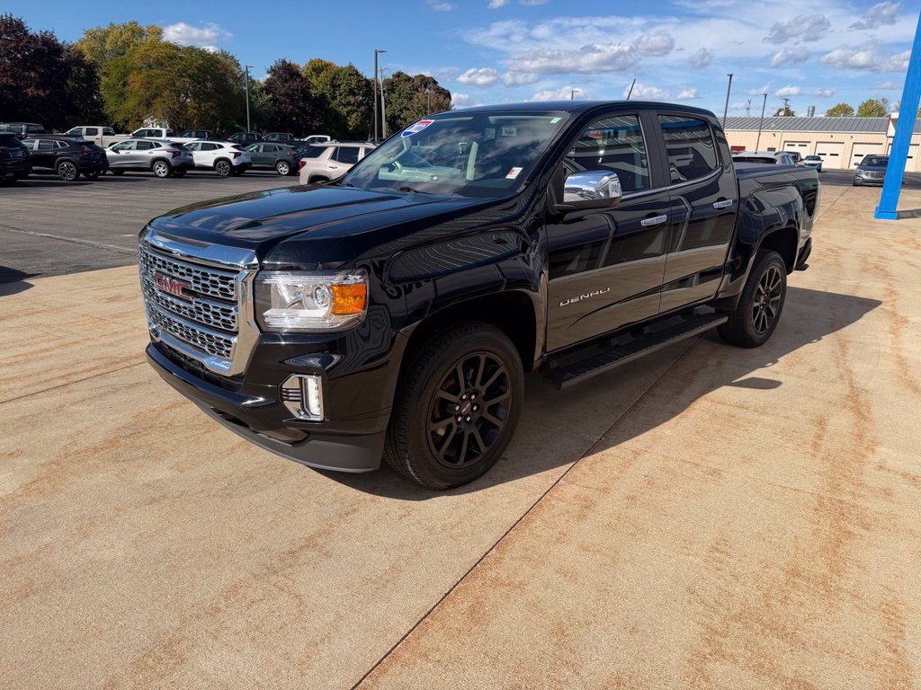 Used 2022 GMC Canyon Denali w/ Denali Black Edition Package AWD/4WD image 7