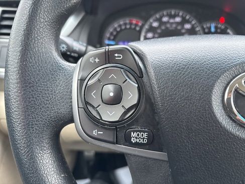 Used 2012 Toyota Camry SE image 17