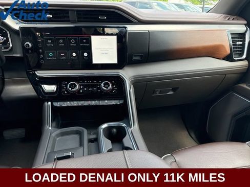 Used 2024 GMC Sierra 3500 Denali AWD/4WD image 29