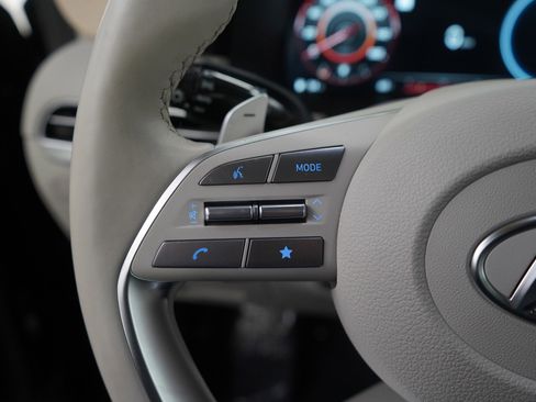 Used 2024 Hyundai Palisade Limited image 18