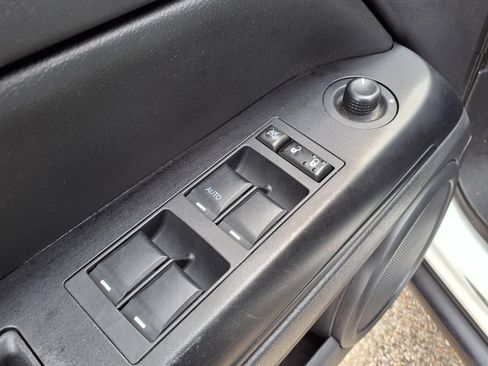 Used 2017 Jeep Patriot Sport w/ Power Value Group FWD image 15