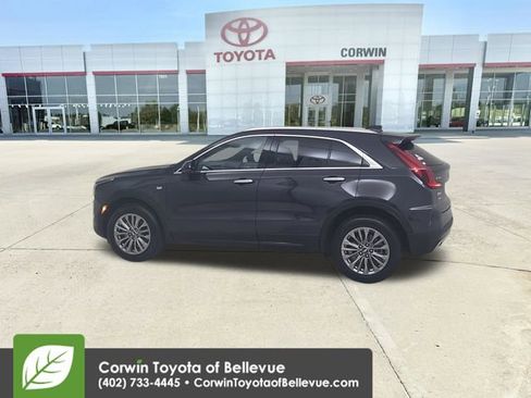 Used 2025 Cadillac XT4 Premium Luxury image 9