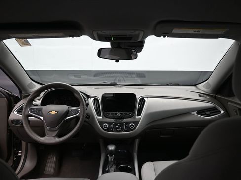 Used 2022 Chevrolet Malibu LS w/ Driver Confidence Package II image 27