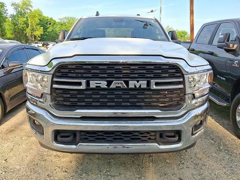 Used 2024 RAM 2500 Big Horn AWD/4WD image 2