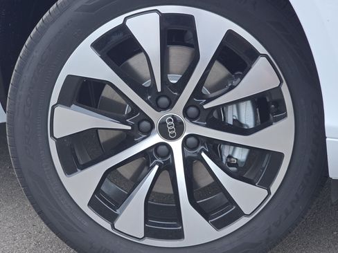 New 2026 Audi Q3 quattro 2.0T AWD/4WD image 16