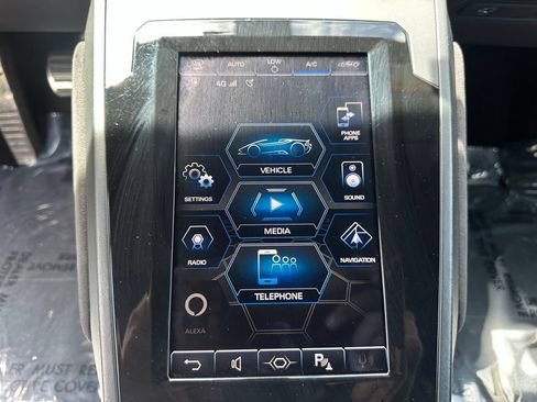 Used 2020 Lamborghini Huracan EVO AWD/4WD image 32