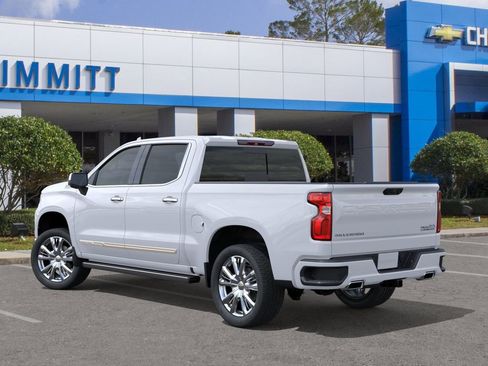 New 2026 Chevrolet Silverado 1500 High Country AWD/4WD image 3