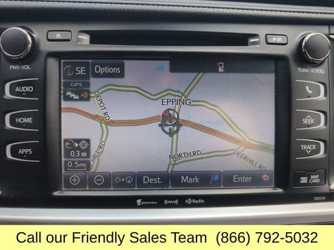 Used 2017 Toyota Highlander SE w/ Carpet Mat Package AWD/4WD image 21