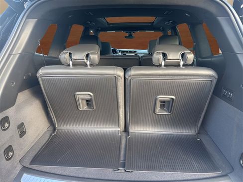 Certified 2025 Cadillac XT6 Premium Luxury w/ Platinum Package image 10