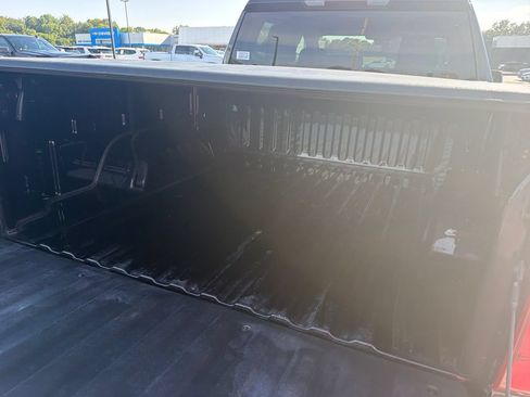 Used 2023 Chevrolet Silverado 1500 LT AWD/4WD image 9
