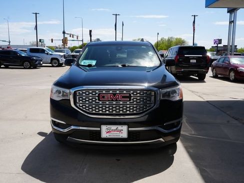 Used 2017 GMC Acadia Denali w/ Technology Package AWD/4WD image 29
