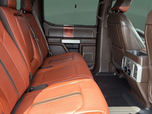 Used 2018 Ford F150 King Ranch w/ Equipment Group 601A Luxury AWD/4WD image 22