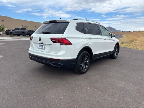 Used 2024 Volkswagen Tiguan SE FWD image 5