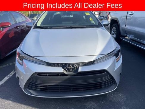 Used 2024 Toyota Corolla LE FWD image 13