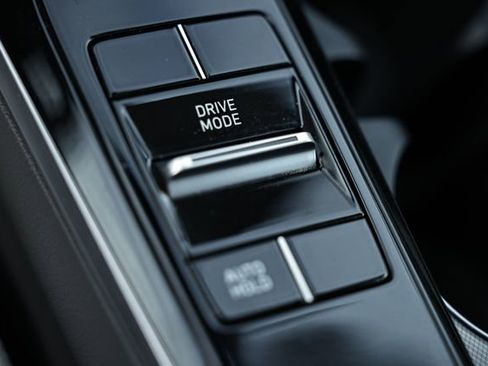 Used 2023 Hyundai Sonata SEL w/ Cargo Package image 40