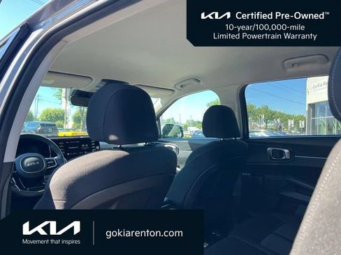 Used 2023 Kia Sorento LX FWD image 9