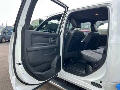 New 2024 RAM 4500 Tradesman w/ Chrome Appearance Group image 31