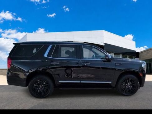 Certified 2023 GMC Yukon Denali AWD/4WD image 3