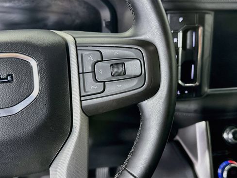 Used 2023 GMC Yukon Denali AWD/4WD image 15