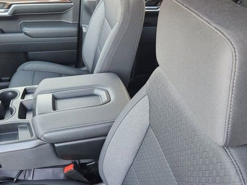 Used 2022 Chevrolet Silverado 1500 LT image 22