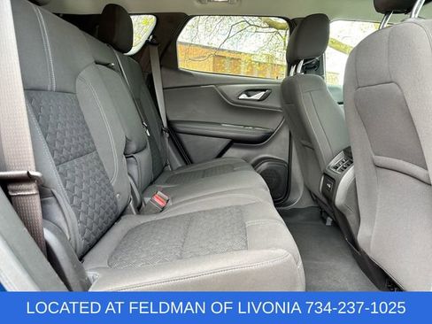 Used 2022 Chevrolet Blazer LT FWD image 25