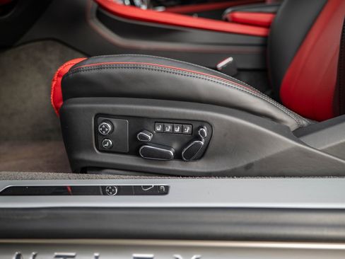 Used 2022 Bentley Continental GT image 41