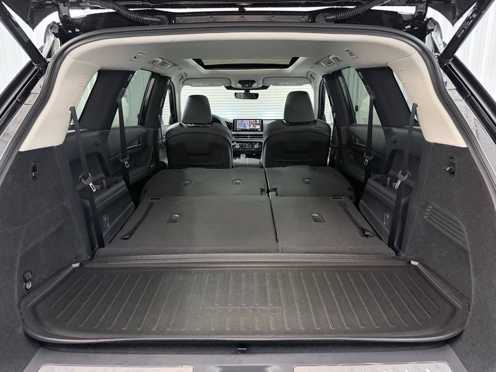 Certified 2027 INFINITI QX60 Luxe w/ Cargo Package FWD image 41