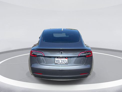 Used 2023 Tesla Model 3 Standard Range RWD image 5