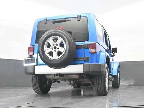 Used 2015 Jeep Wrangler Unlimited Sahara w/ Dual Top Group image 51