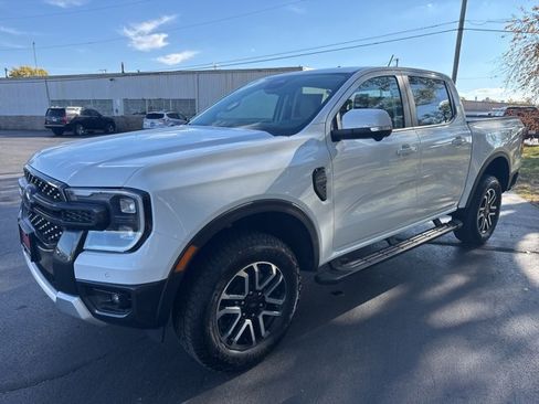 New 2025 Ford Ranger Lariat w/ FX4 Off-Road Package image 2