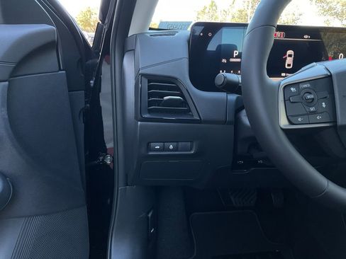 New 2026 Nissan Sentra SV w/ SV Convenience Package image 24