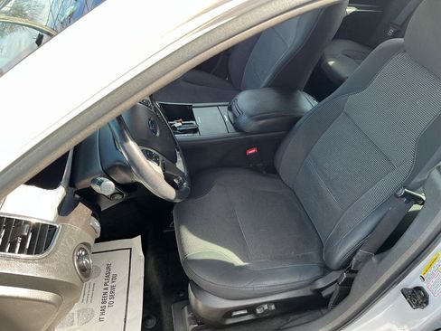 Used 2015 Ford Taurus SEL w/ Equipment Group 201A image 24