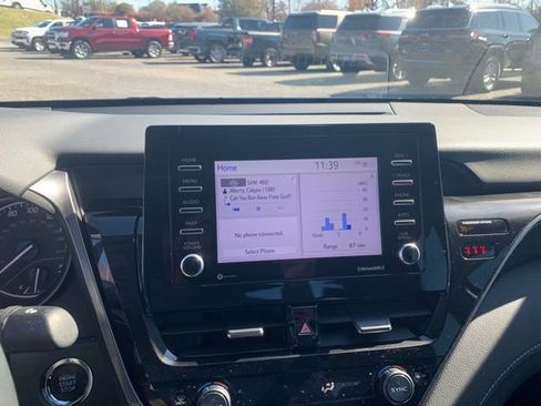 Used 2023 Toyota Camry SE w/ Convenience Package image 16