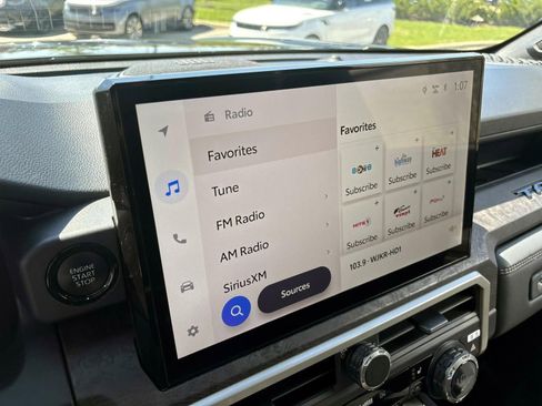 Used 2024 Toyota Tacoma Limited w/ Limited Package (LT) image 20