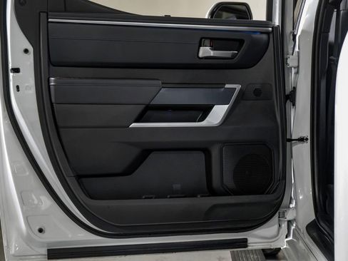 Used 2024 Toyota Tundra Platinum image 38