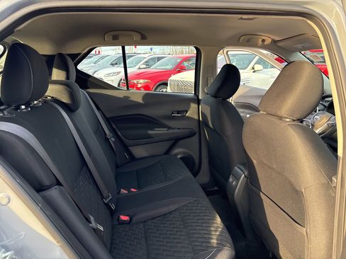 Used 2021 Nissan Kicks SV w/ Exterior Package image 22