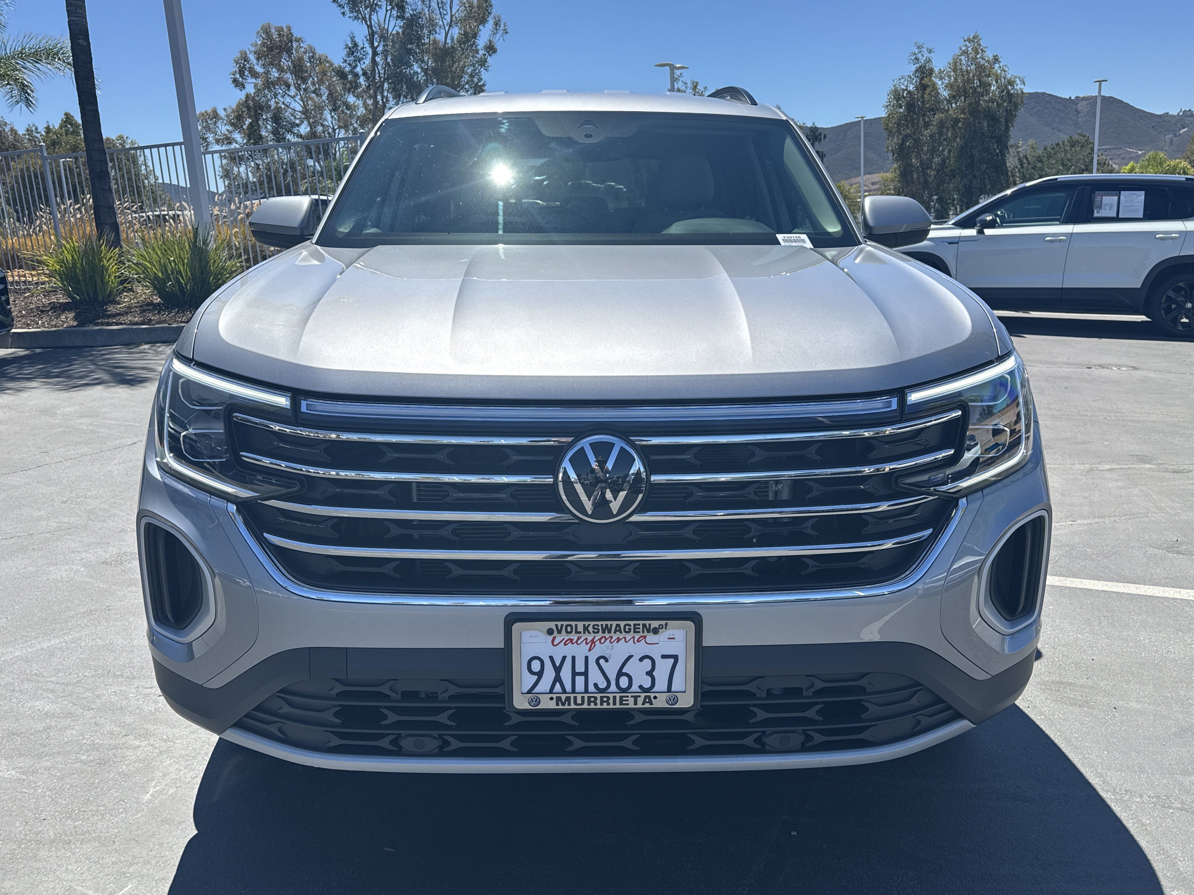 Used 2026 Volkswagen Atlas SE FWD image 3