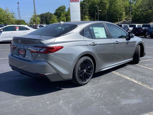 New 2026 Toyota Camry SE image 3