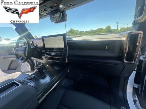 Used 2025 GMC Hummer EV 3X w/ Extreme Off-Road Package AWD/4WD image 34