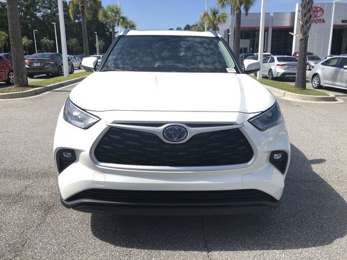 Used 2020 Toyota Highlander XLE FWD image 10